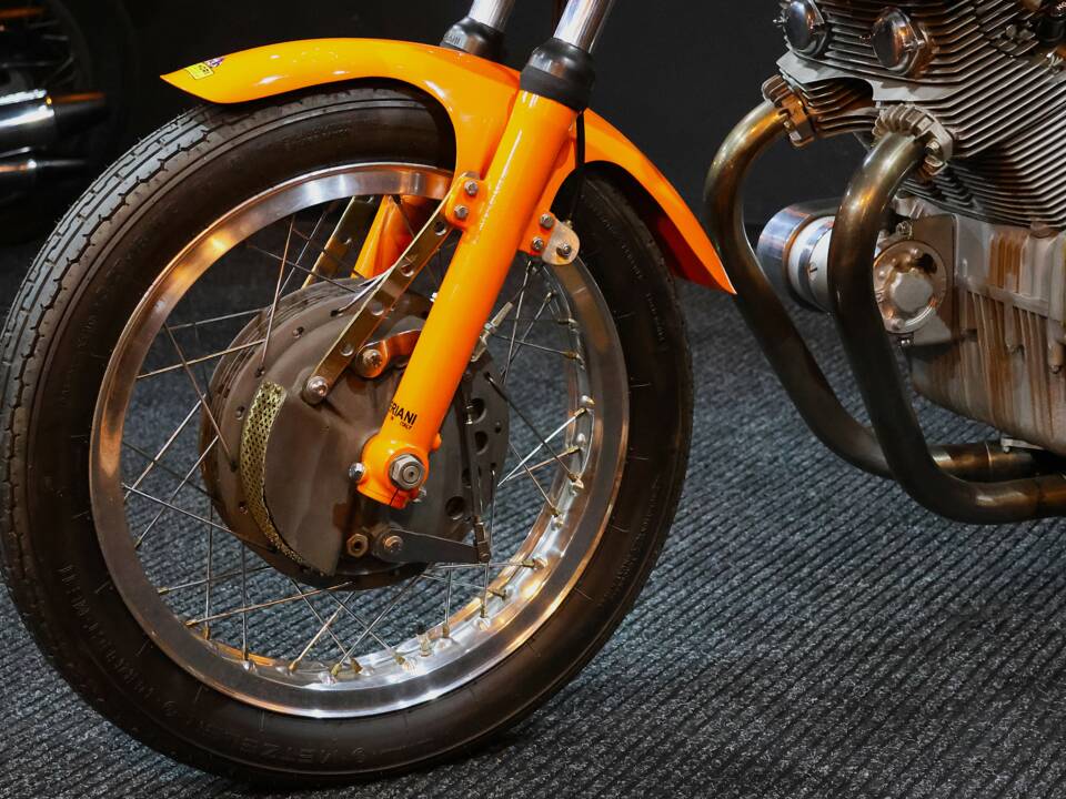 Image 9/56 of Laverda DUMMY (1970)