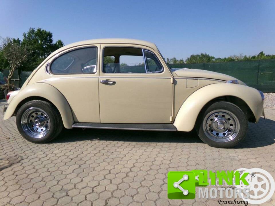Image 2/10 of Volkswagen Escarabajo 1302 (1971)