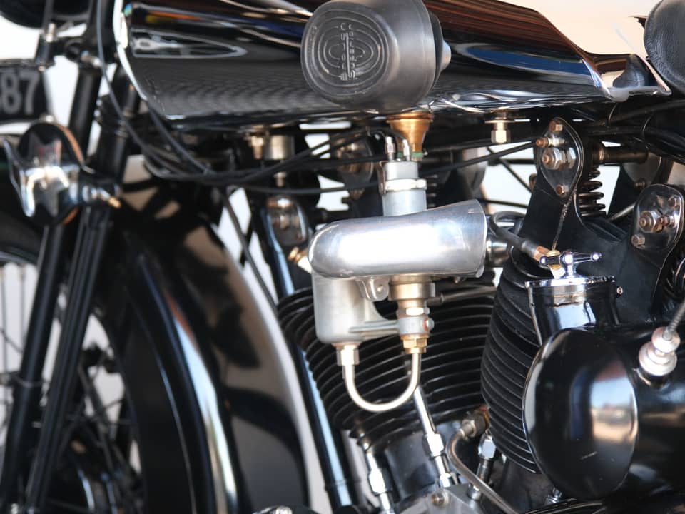 Image 82/99 of Brough-Superior SS 100 (1933)