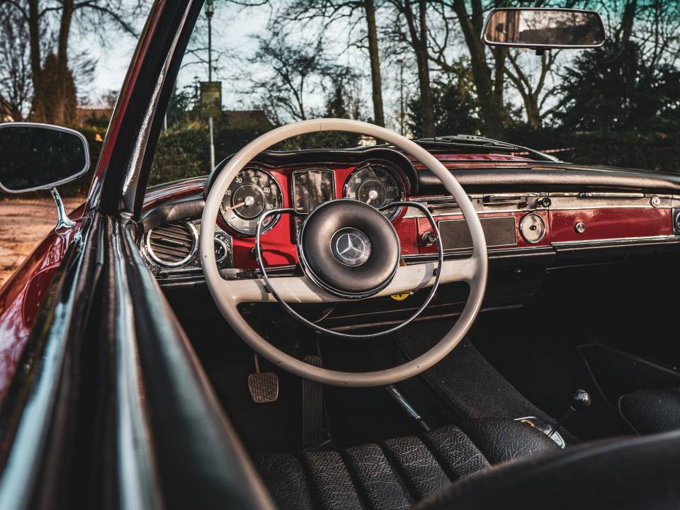 Imagen 19/50 de Mercedes-Benz 230 SL (1966)