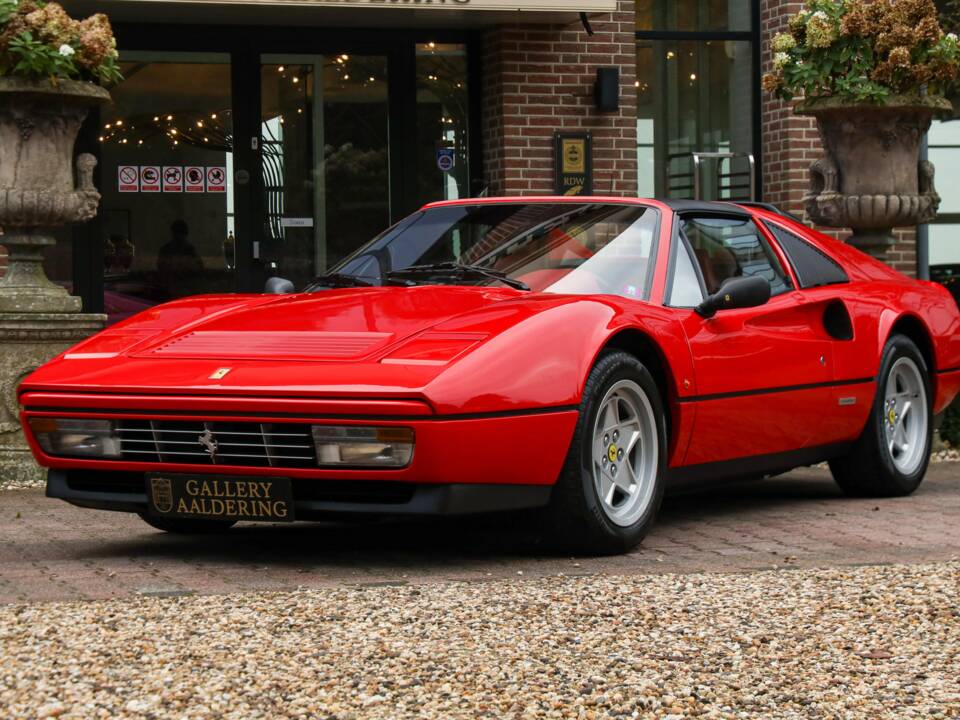 Immagine 31/50 di Ferrari 328 GTS (1986)