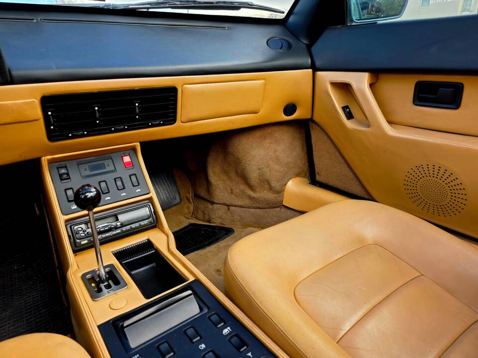 Bild 14/25 von Ferrari Mondial T (1989)