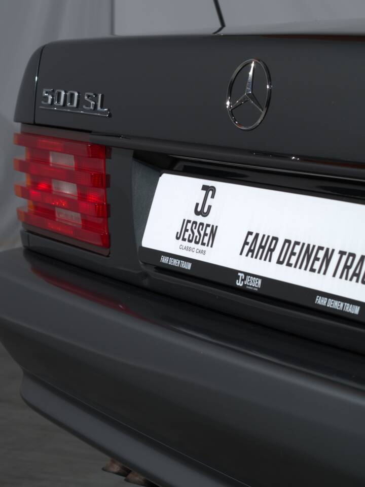 Image 31/56 de Mercedes-Benz 500 SL (1993)