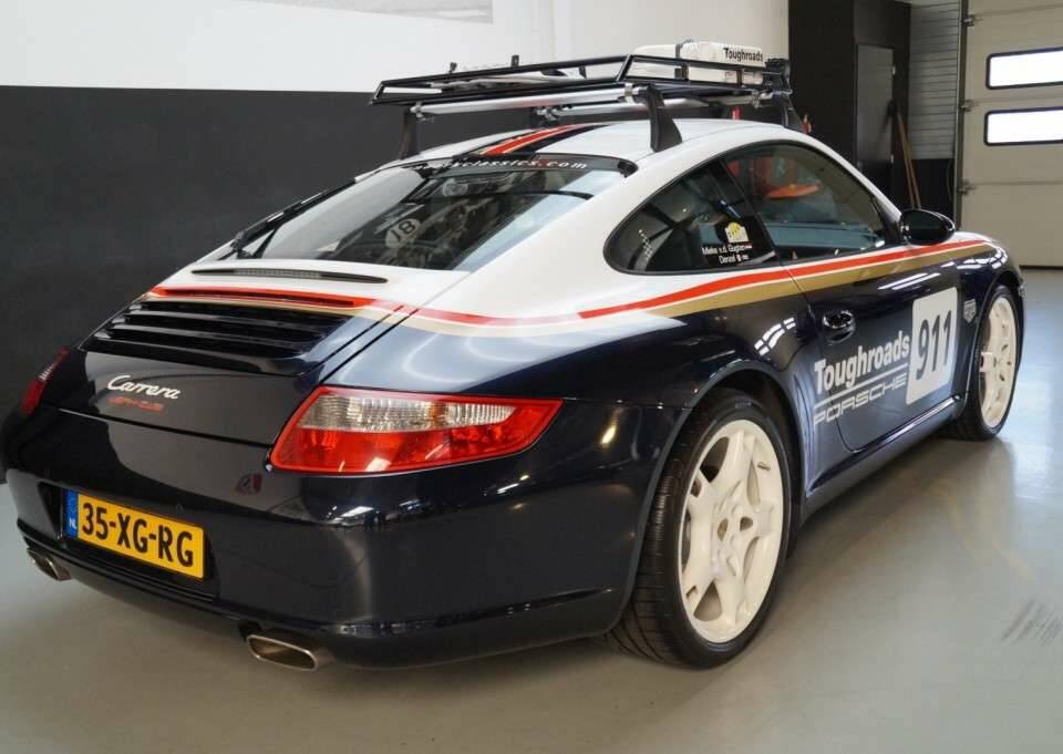 Image 34/50 de Porsche 911 Carrera (2005)