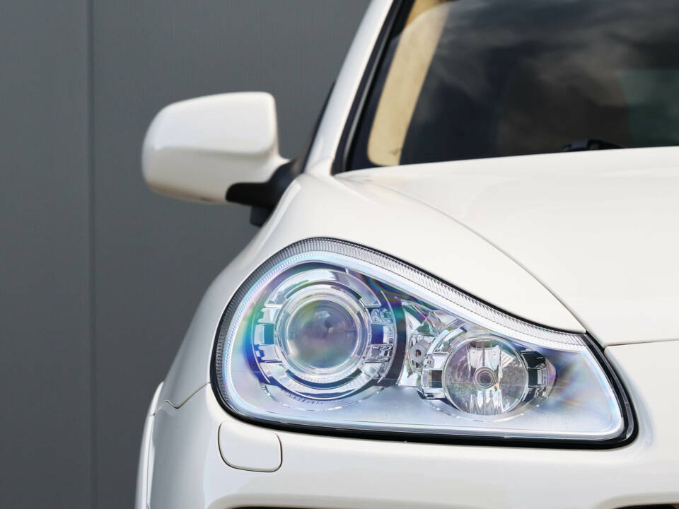 Bild 25/49 von Porsche Cayenne GTS (2009)