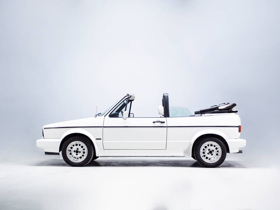 Image 7/37 of Volkswagen Golf Mk I Convertible 1.8 (1990)