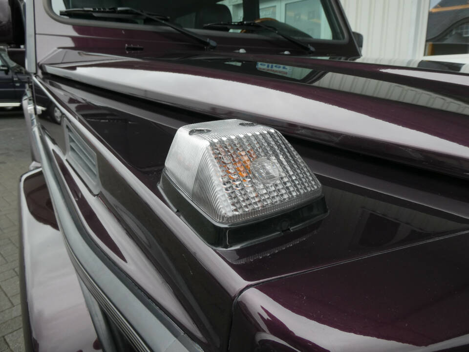 Image 20/29 de Mercedes-Benz G 500 (LWB) (1999)