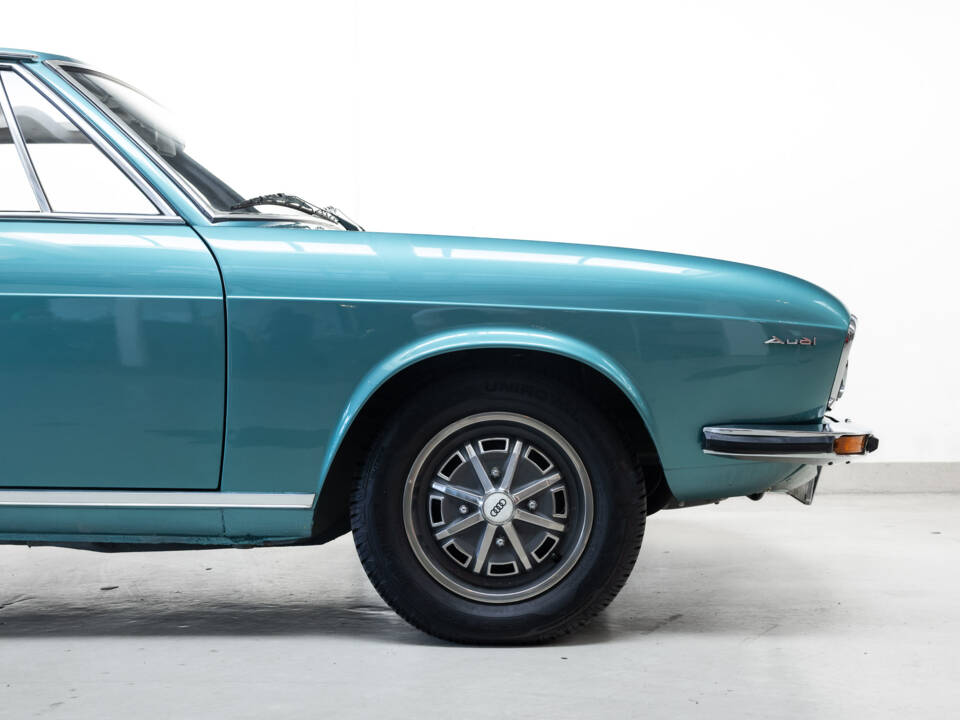 Image 16/26 of Audi 100 Coupe S (1973)
