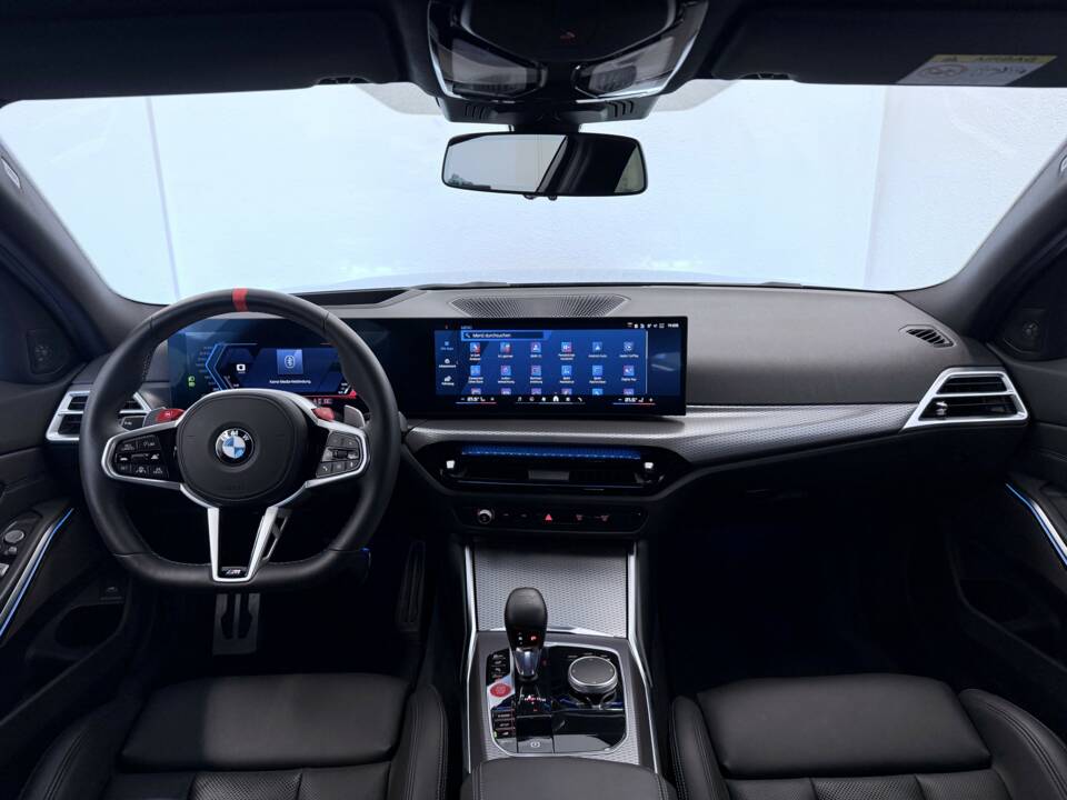 Image 15/34 of BMW M3 Competition Touring xDrive (2025)
