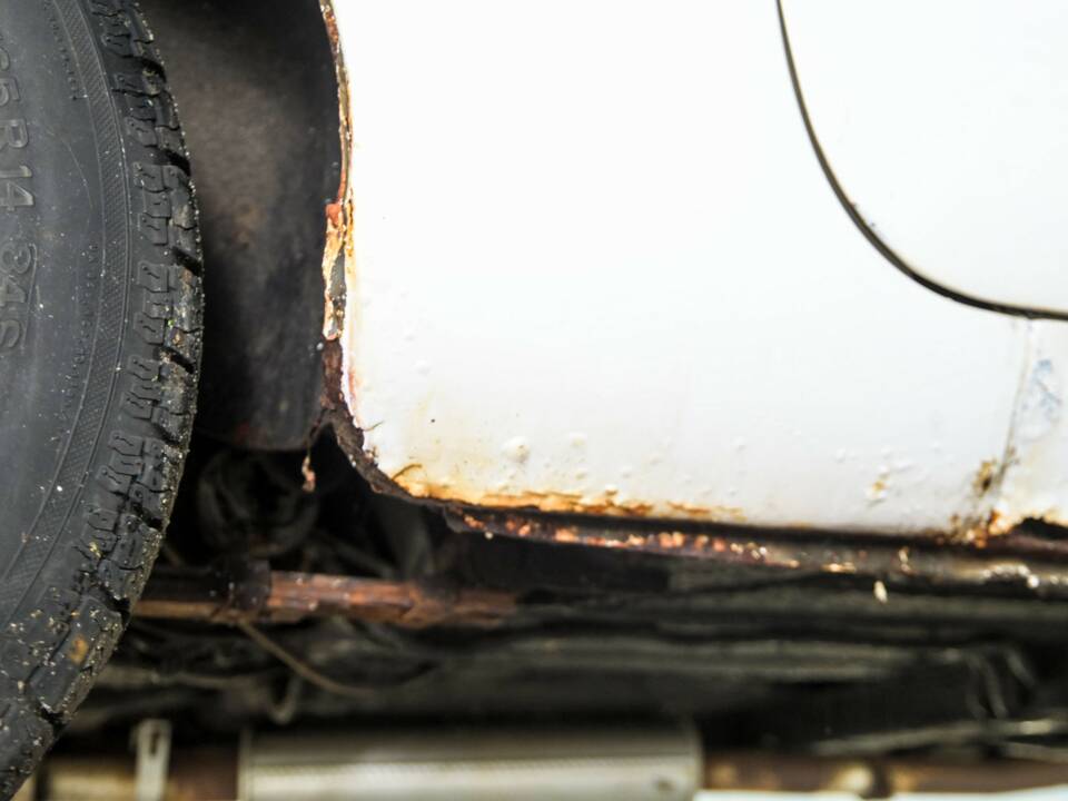 Afbeelding 44/50 van MG MGB GT (1972)