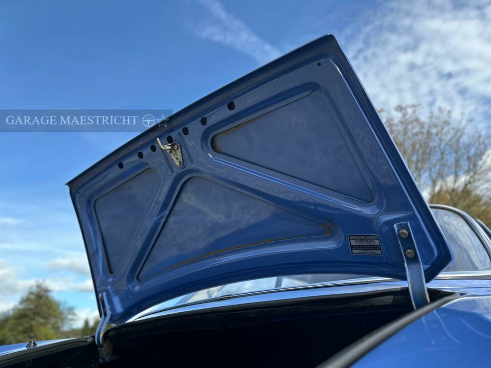 Bild 85/100 von Alfa Romeo Giulia GT 1300 Junior (1973)