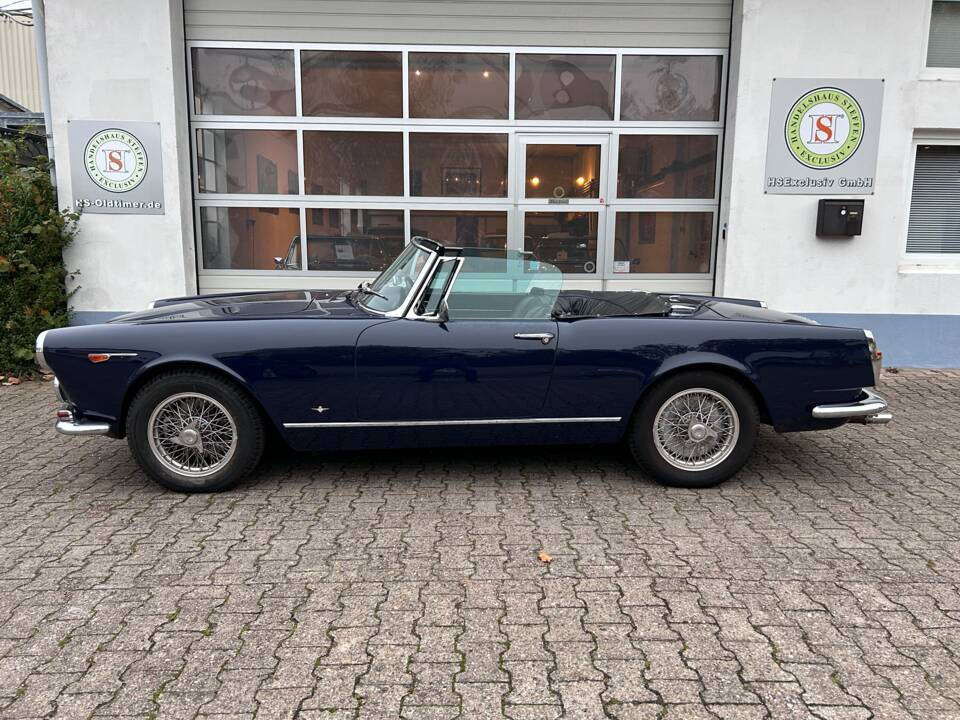 Image 16/17 de Alfa Romeo 2600 Spider (1962)