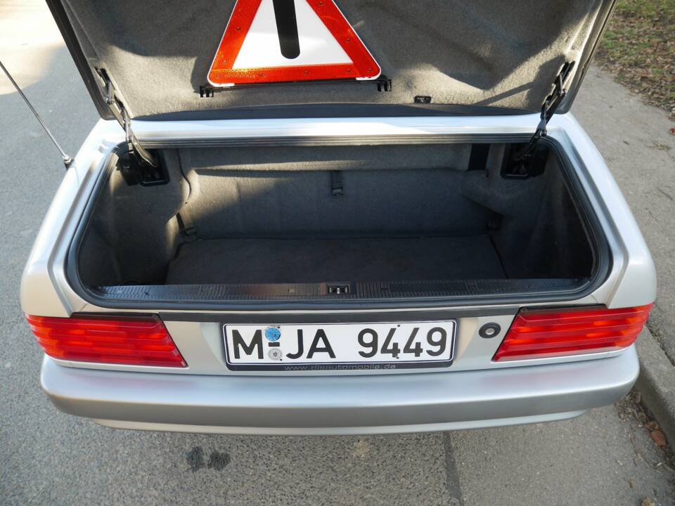 Bild 20/26 von Mercedes-Benz SL 320 (1993)