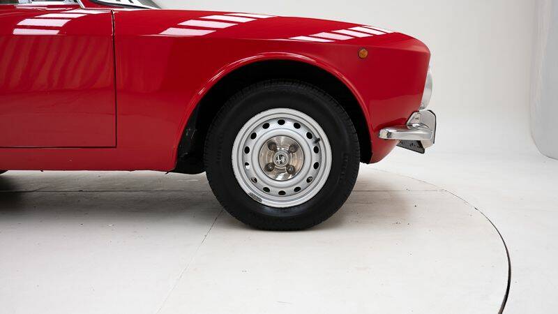 Image 10/15 de Alfa Romeo 2000 GT Veloce (1974)