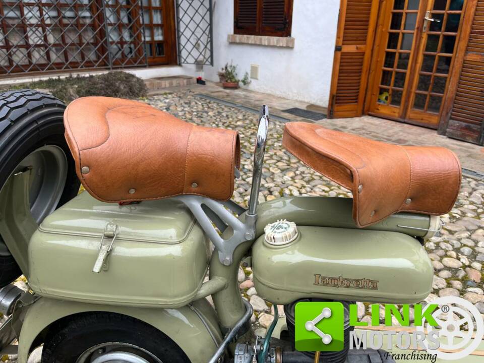 Image 5/10 de Innocenti DUMMY (1953)