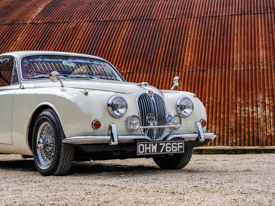 Bild 45/51 von Jaguar 240 (1968)