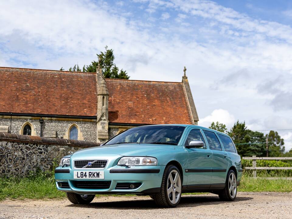 Image 40/50 de Volvo V70 R AWD (2003)