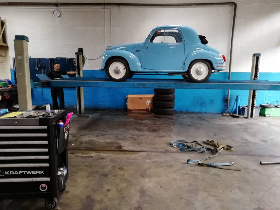 Image 4/7 of FIAT 500 C Topolino (1949)