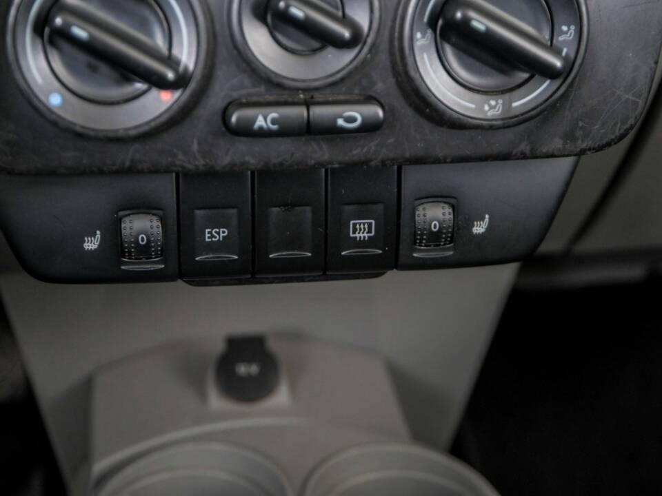 Imagen 24/48 de Volkswagen New Beetle 1.6 (2004)