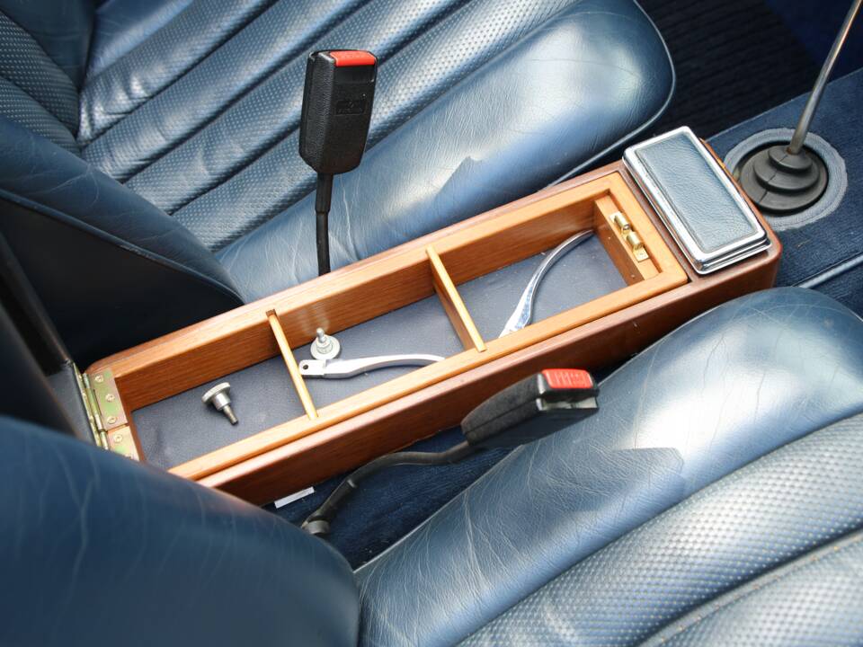 Image 36/37 of Mercedes-Benz 280 SL (1969)