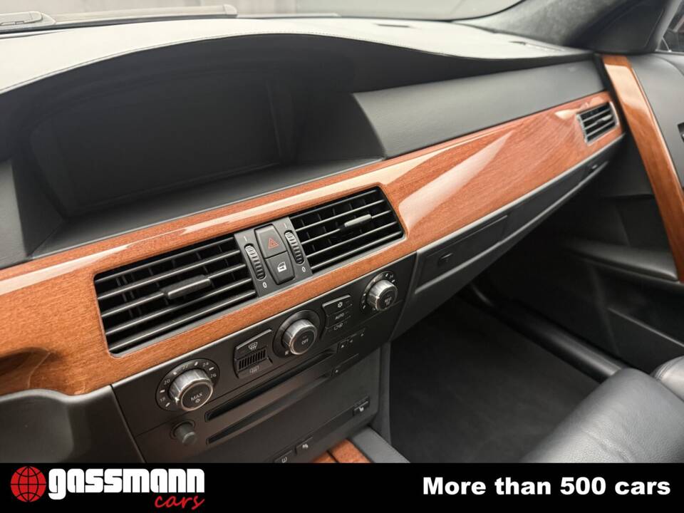 Afbeelding 14/15 van BMW M5 (2005)