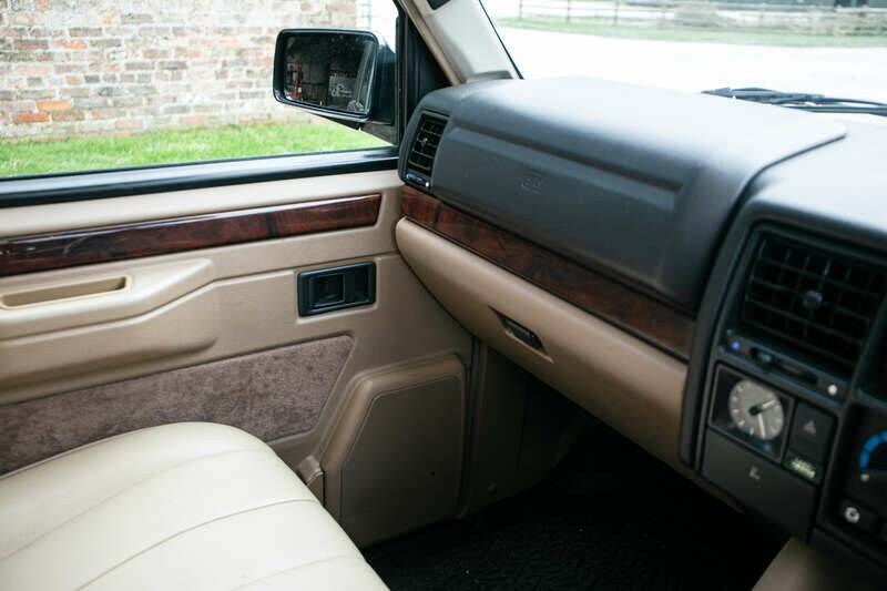 Image 17/44 of Land Rover Range Rover Classic Vogue SE (1996)