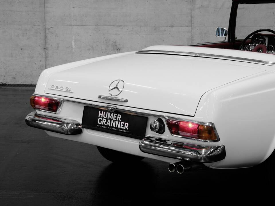 Immagine 14/40 di Mercedes-Benz 230 SL (1966)