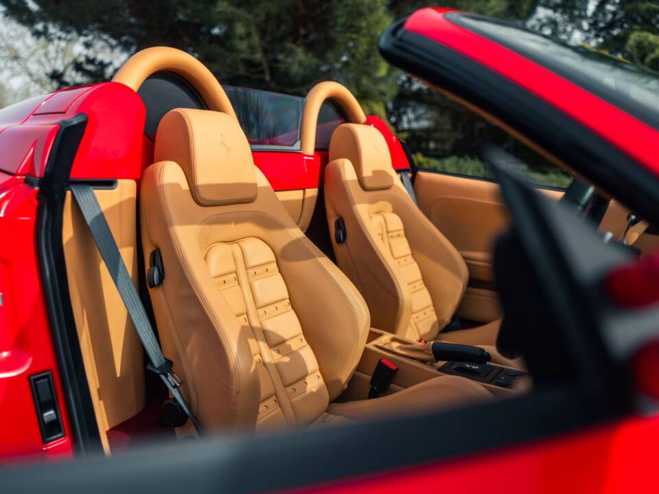Bild 16/31 von Ferrari F 430 Spider (2006)