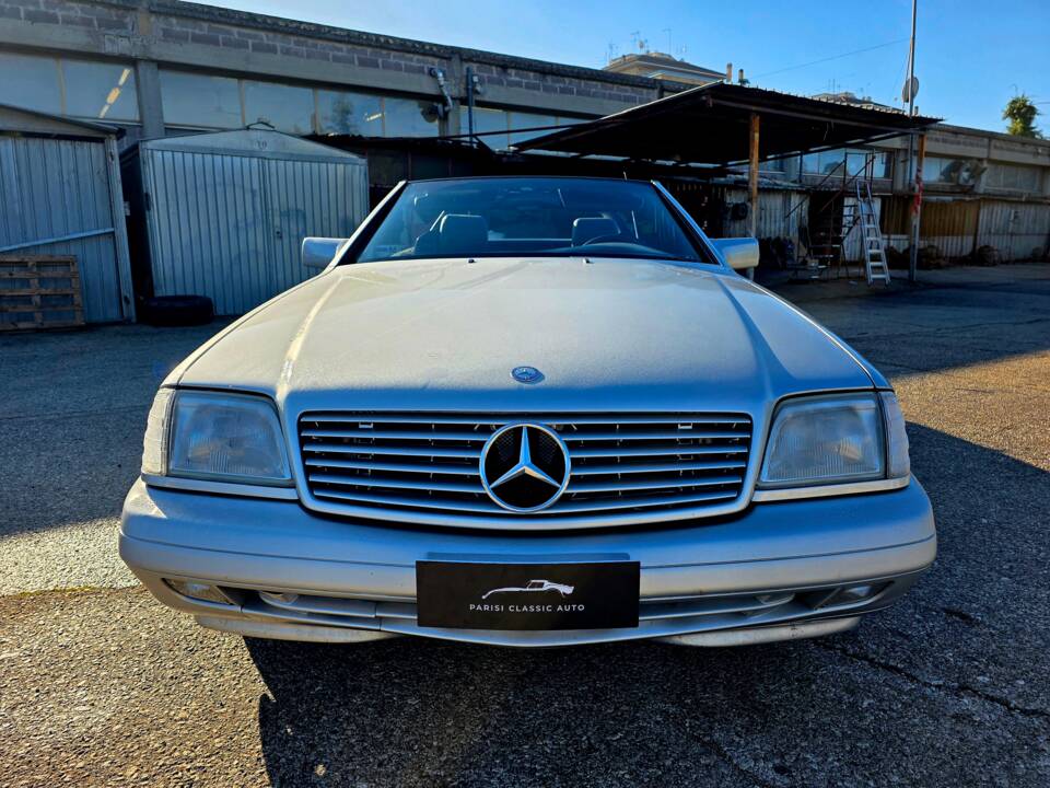 Bild 2/38 von Mercedes-Benz SL 500 (1998)
