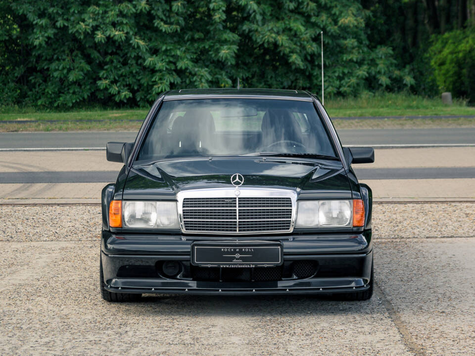 Bild 9/53 von Mercedes-Benz 190 E 2.5-16 (1991)