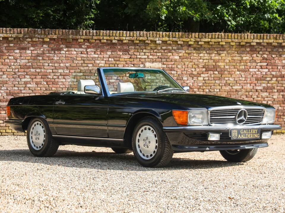 Image 28/50 de Mercedes-Benz 420 SL (1986)