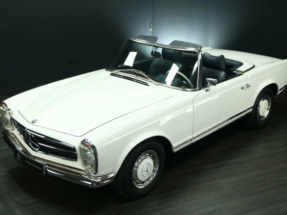 Immagine 39/50 di Mercedes-Benz 280 SL (1968)