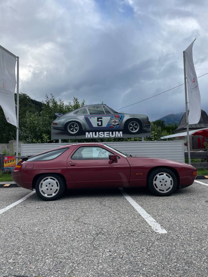 Afbeelding 16/45 van Porsche 928 S4 (1988)