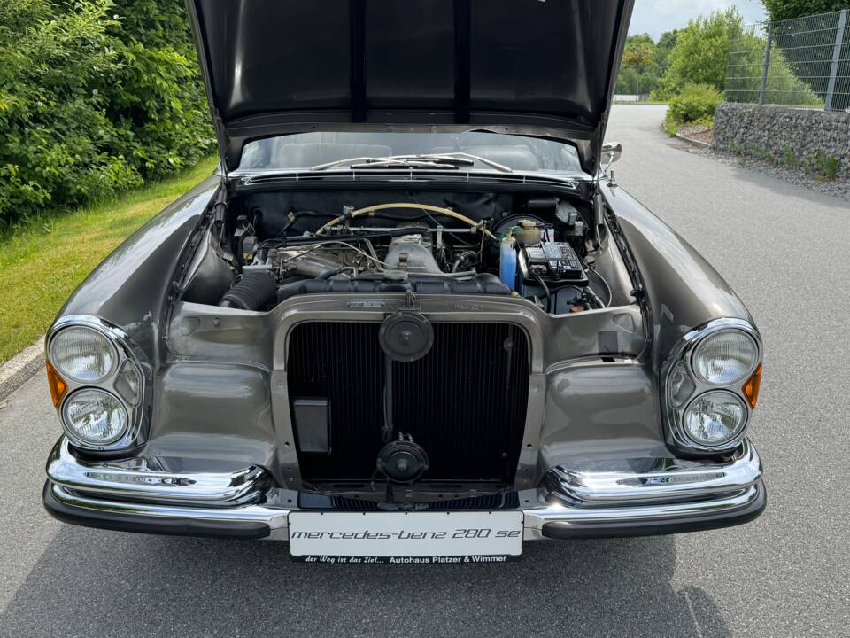 Image 39/47 of Mercedes-Benz 280 SE (1969)