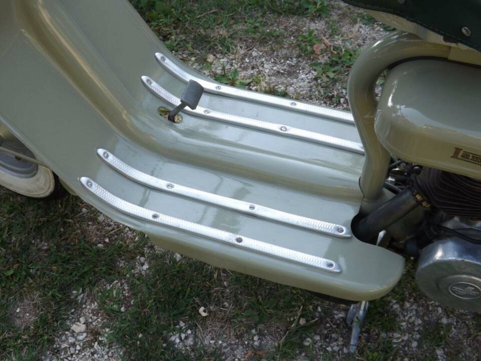 Immagine 24/50 di Innocenti Lambretta D 125 (1958)