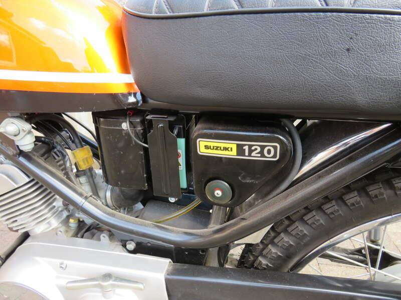 Bild 31/46 von Suzuki TC 120 (1970)