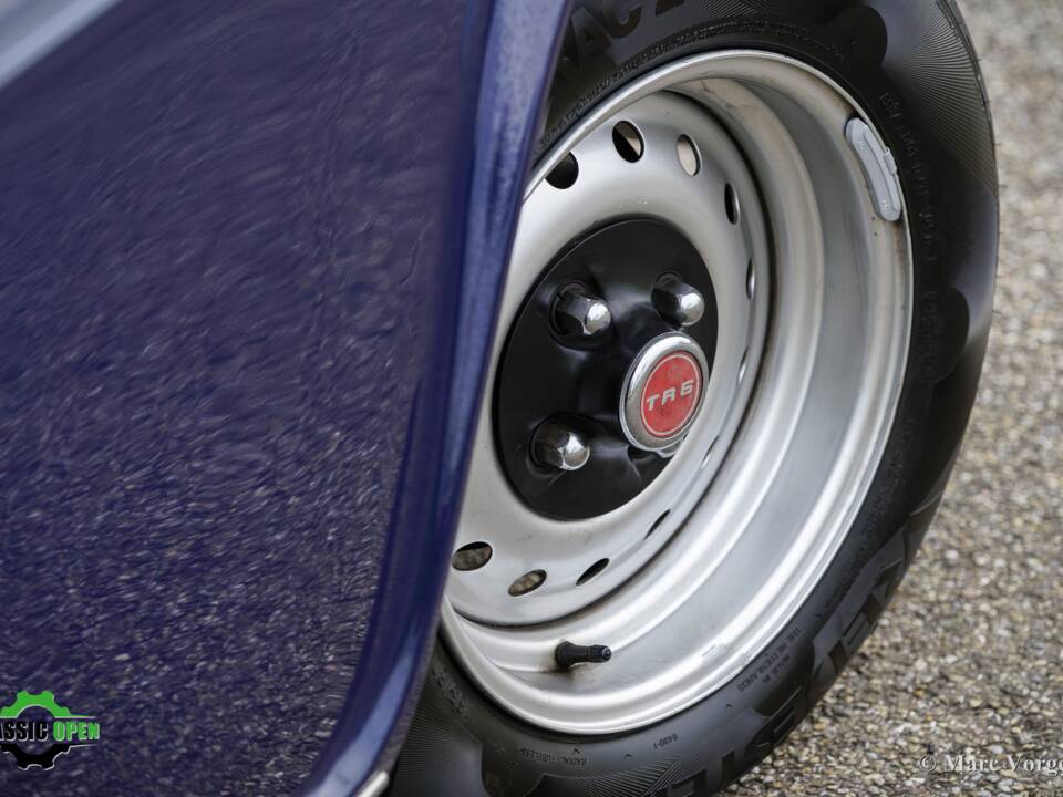 Image 23/42 of Triumph TR 6 PI (1972)