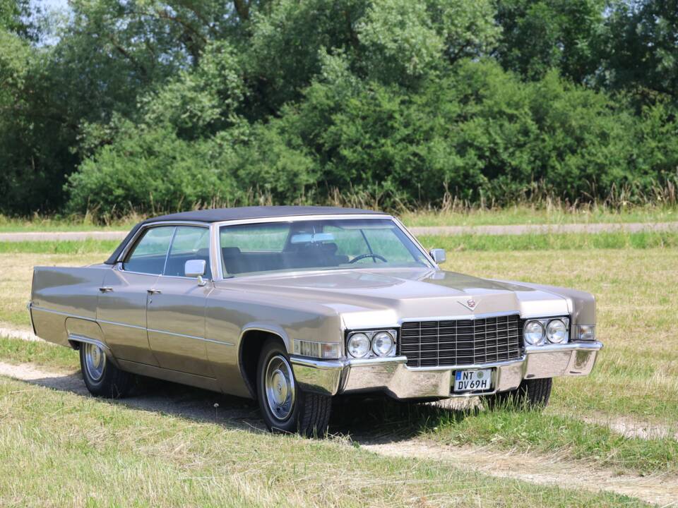 Bild 1/8 von Cadillac Sedan DeVille (1969)