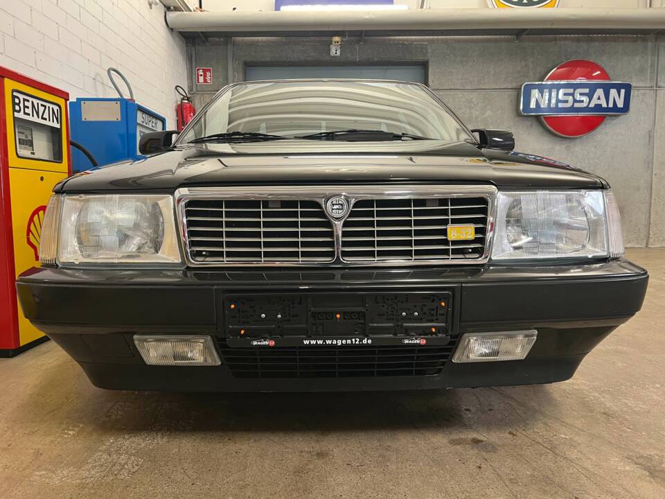 Bild 3/18 von Lancia Thema 8.32 (1988)
