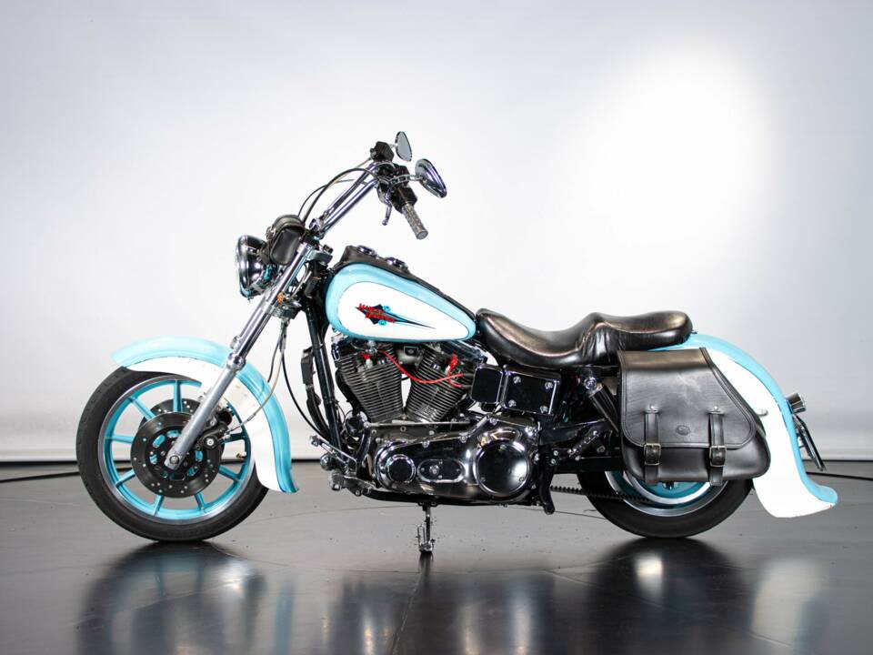 Image 1/50 de Harley-Davidson Dyna Glide Custom (1994)