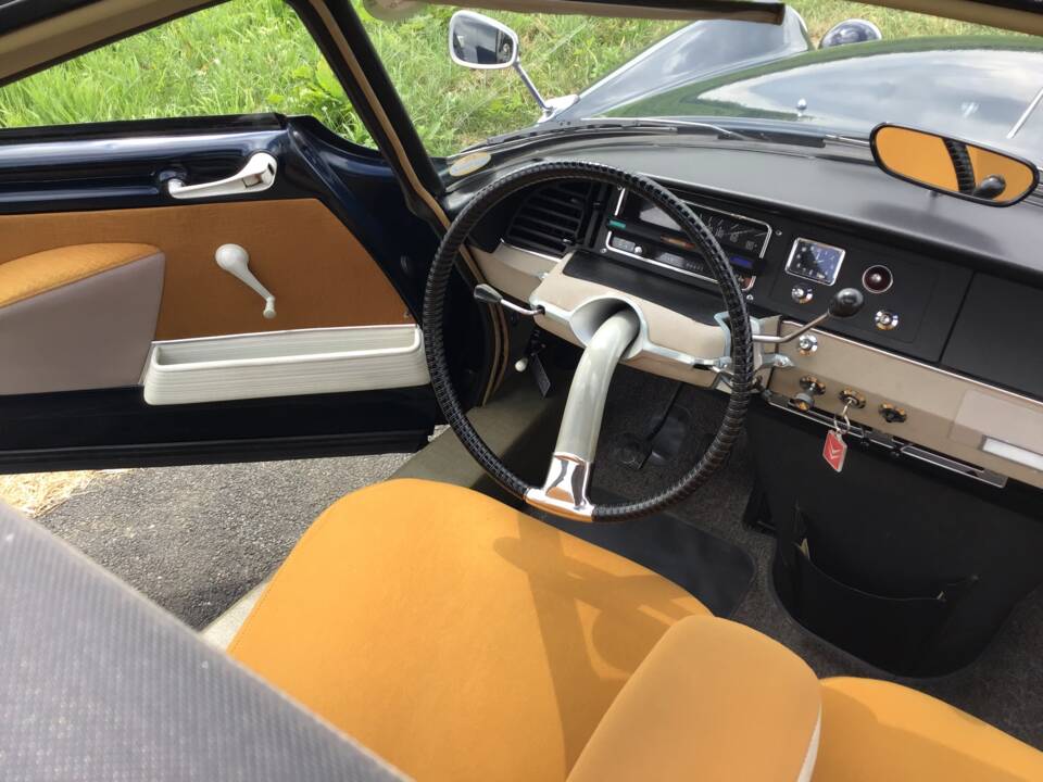 Imagen 2/7 de Citroën ID 19 (1967)