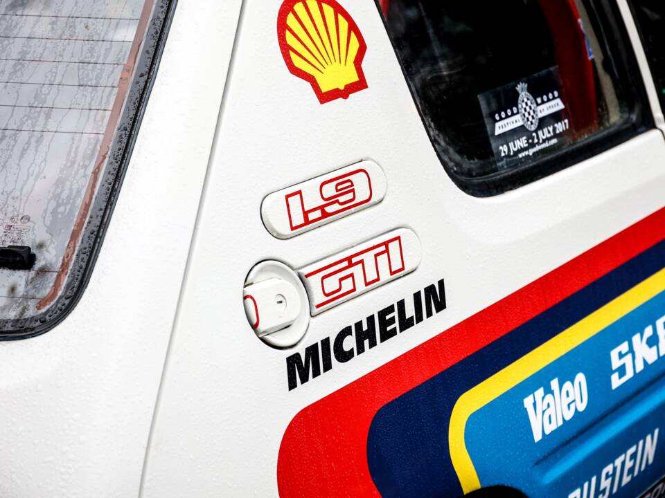 Imagen 22/44 de Peugeot 205 GTi 1.9 (1987)