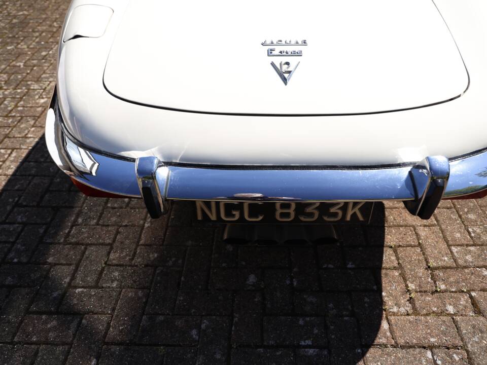 Image 27/50 de Jaguar Type E V12 (1972)