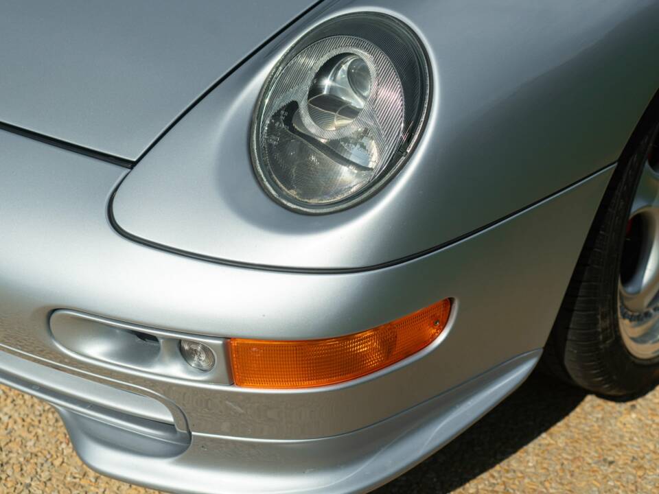 Image 21/50 of Porsche 911 Carrera RS (1995)