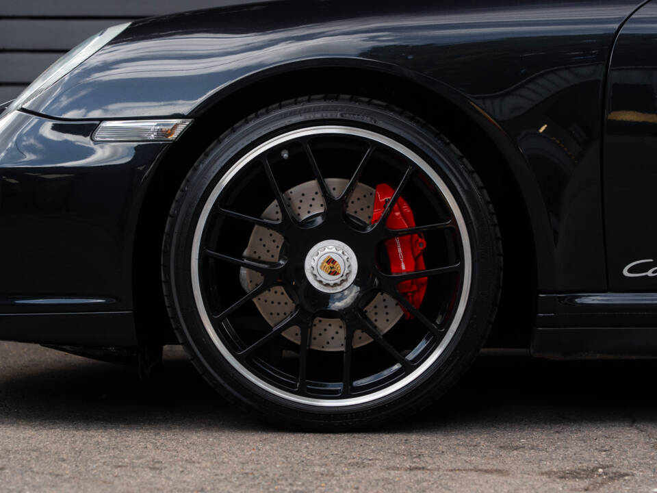 Imagen 10/51 de Porsche 911 Carrera 4 GTS (2012)