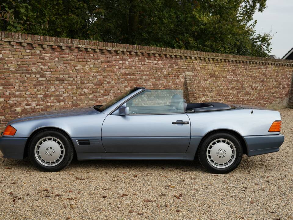 Image 36/50 de Mercedes-Benz 300 SL (1991)