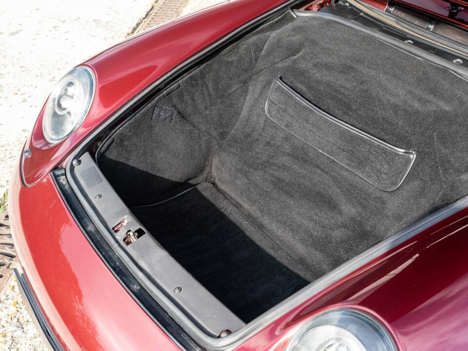 Bild 40/52 von Porsche 911 Targa (1997)