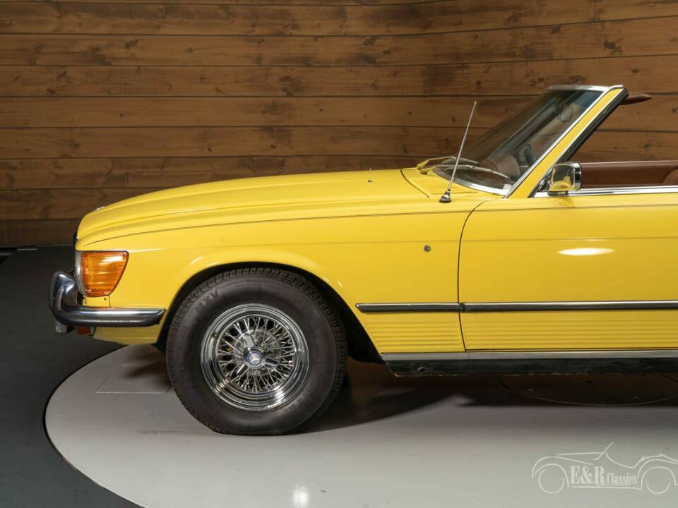 Image 6/8 de Mercedes-Benz 450 SL (1973)