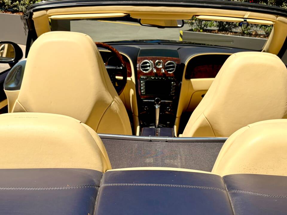 Bild 11/19 von Bentley Continental GTC (2006)