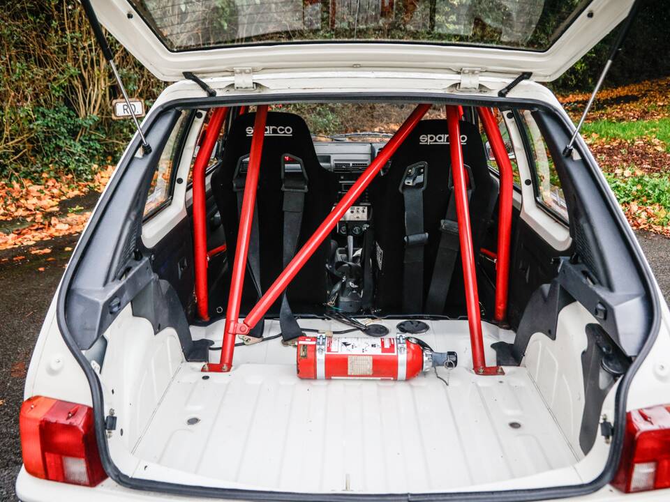 Imagen 36/44 de Peugeot 205 GTi 1.9 (1987)